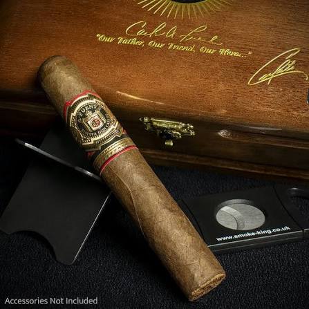 Arturo Fuente Don Carlos cigar resting against its cedar box